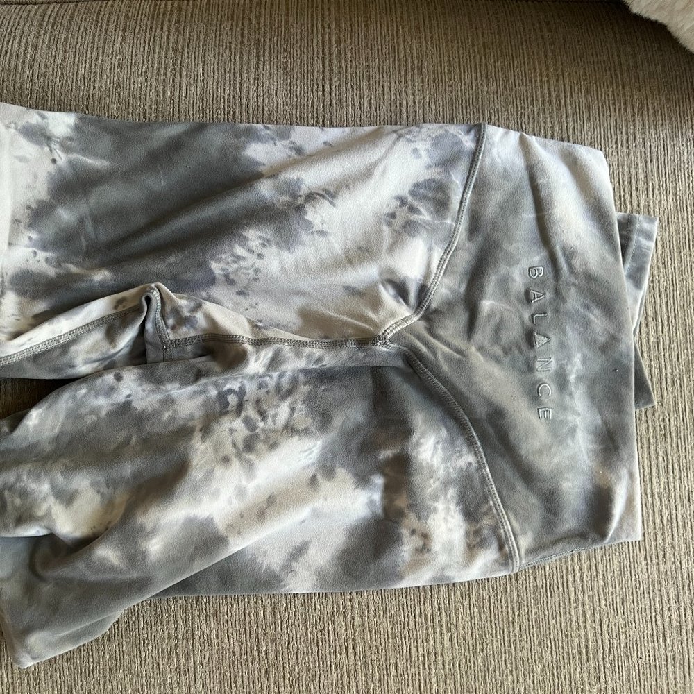 Balance Athletica Cyclone Cloud Pant | M
